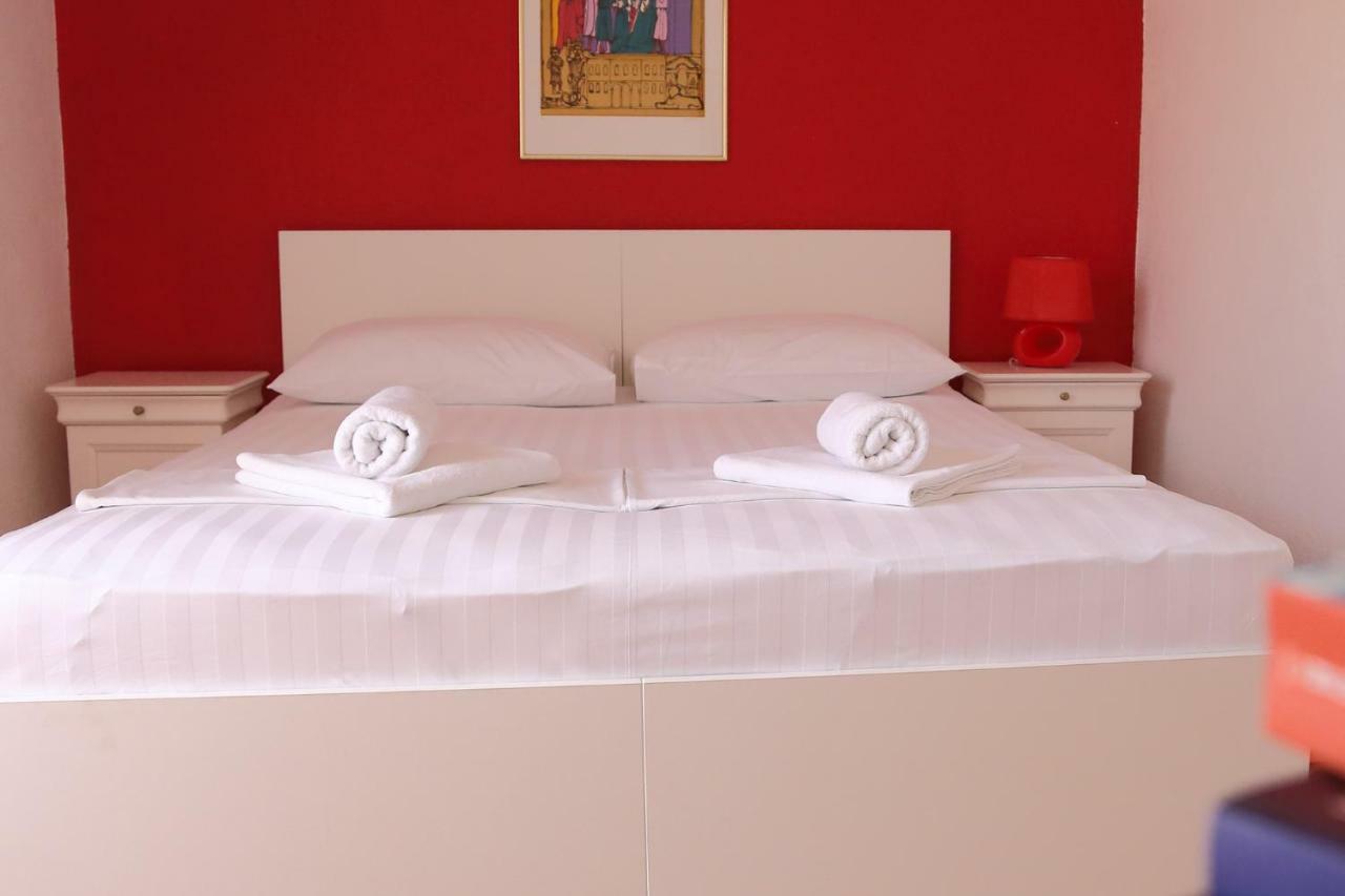 Tanya-Apartments And Rooms Hvar Town Dış mekan fotoğraf
